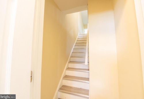 1649 Hunting Park Ave, Philadelphia PA 19140-2826 exterior