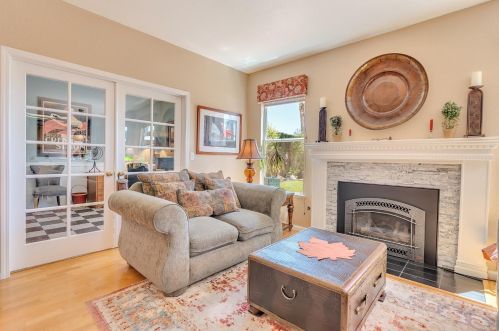 1746 Fir Dr, Los Banos CA 93635-5236 exterior