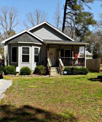 265 Forest Dr, Hartfield, VA 23071-2025