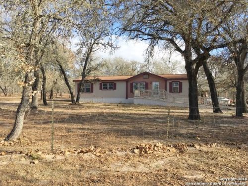 133 Mil Encinos, Adkins, TX 78101-2721