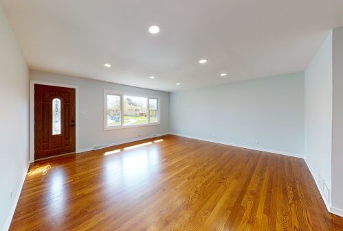 710 Mavis Ln, Addison IL  60101-2574 exterior