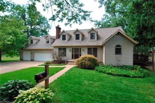 653 Scott Pl, Massillon OH  44647-5269 exterior