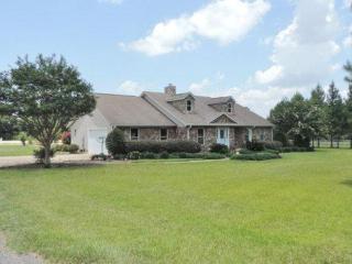 5435 Ozell Rd, Boston, GA 31626-3319