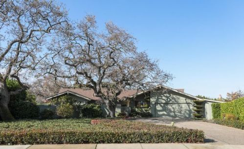 862 Lathrop Dr, Palo Alto, CA 94305-1053