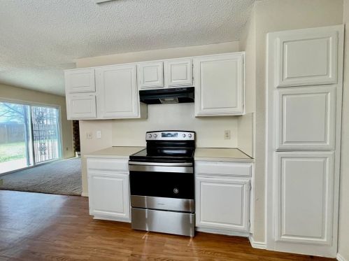 7208 Rdg Rd, Fort Worth TX  76133-7726 exterior