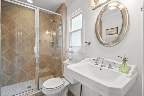 1627 Beacon Hill Blvd, Atlanta GA  30329-2517 exterior