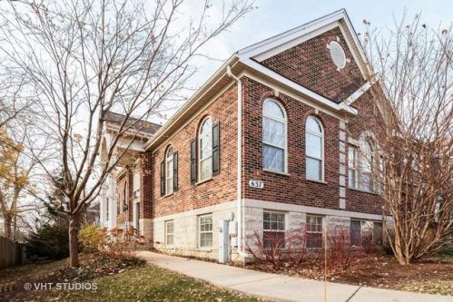 637 Prestwick Ln, Wheeling, IL 60090-6233