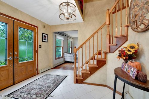 18 Sunny Woods Ln, Jackson Twp, NJ 08527-1147