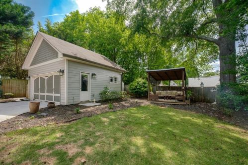 52 Candler Rd, Atlanta GA  30317-3005 exterior