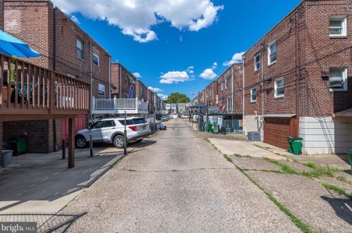 2947 Juniper St, Philadelphia PA  19148-4950 exterior