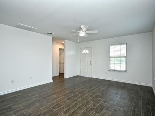 411 Delmar Ave, Austin TX  78752-2622 exterior