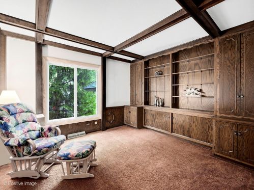 8485 Clynderven Rd, Willowbrook IL  60527-8341 exterior