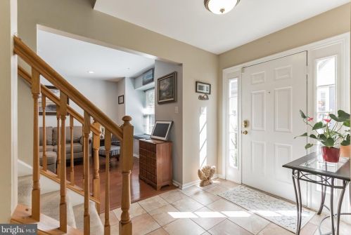2204 Beacon Hill Dr, Erial, NJ 08081-1175