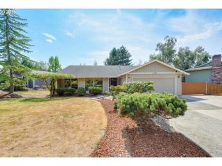 5190 Chase Rd, Damascus, OR 97080