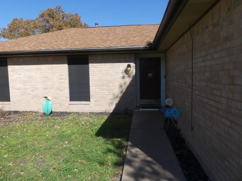 2811 Forestwood Dr, Bryan TX  77801-1602 exterior