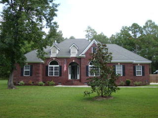1364 Leisure Dr, Summerville, SC 29483-2212