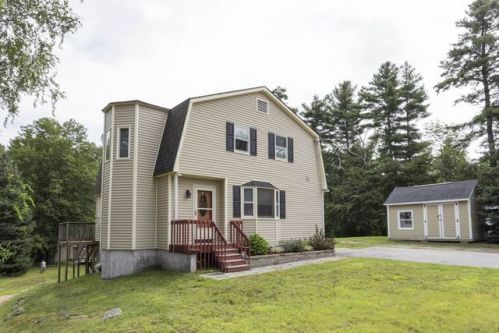 36 Perkins Rd, Londonderry, NH 03053-2416