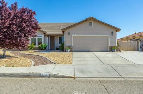 3727 Avenue, Lancaster, CA