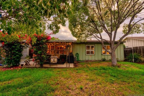 4305 Clayford St, San Diego, CA 92117-4135