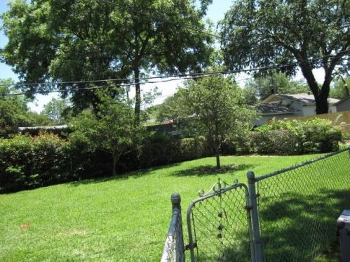 3856 Clover Ln, Dallas TX  75220-3702 exterior