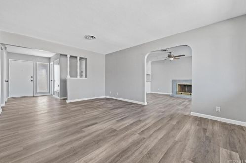 45216 Lorimer Ave, Lancaster CA 93534-1318 exterior