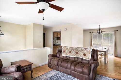 336 Windsong Rd, Harpers Ferry WV  25425-5485 exterior