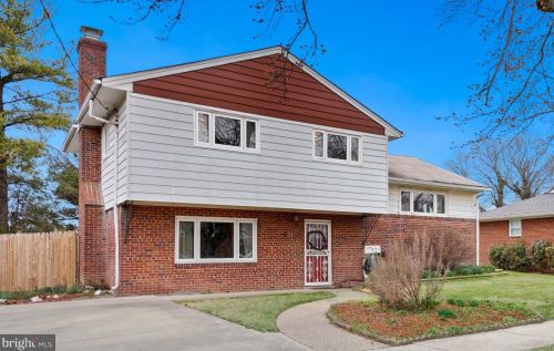 2411 Spencer Rd, Silver Spring, MD 20910-2322