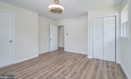 201 Pointfield Dr, Harpers Ferry WV 25425-5173 exterior