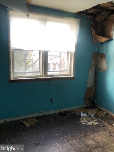 1814 22nd St, Philadelphia PA 19140-4703 exterior