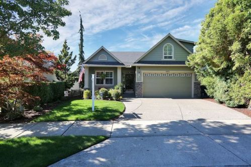 845 Fairwood Cres, Woodburn, OR 97071-7671