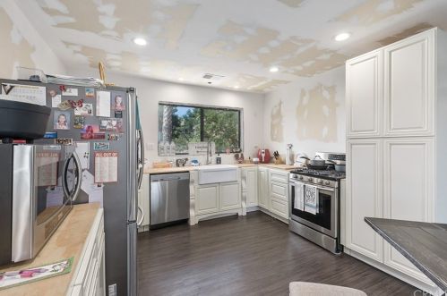 16407 Mcallister St, Riverside CA  92503-6150 exterior