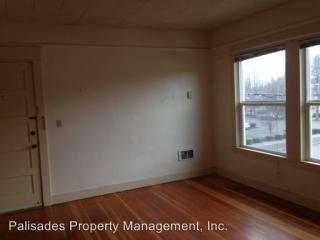 1916 Everett St, Portland OR  97232-3057 exterior