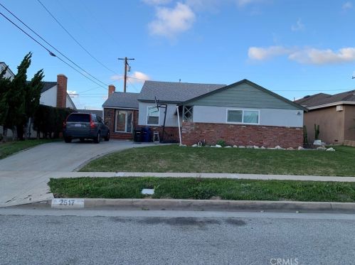 2517 118th Pl, Hawthorne, CA 90250-1805