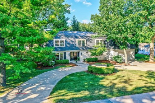 25 Oaklane Dr, Ottawa, IL 61350-1134