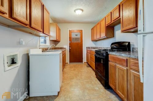 1289 Hicks Cir, Conyers GA  30012-4219 exterior