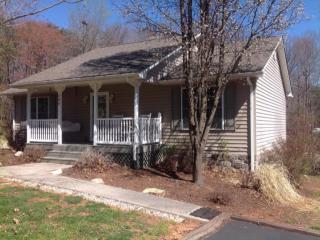 200 Twin Cove Trl, Scruggs, VA 24121-3731