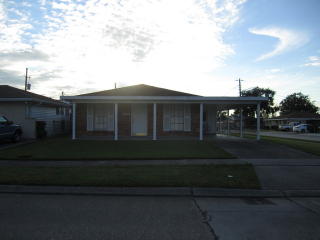 1400 Maplewood Dr, Harvey, LA 70058-3810
