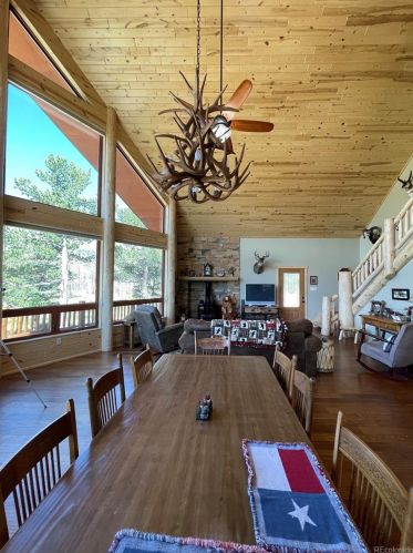 2221 Sigler Dr, Sangre De Cristo Ranches CO exterior