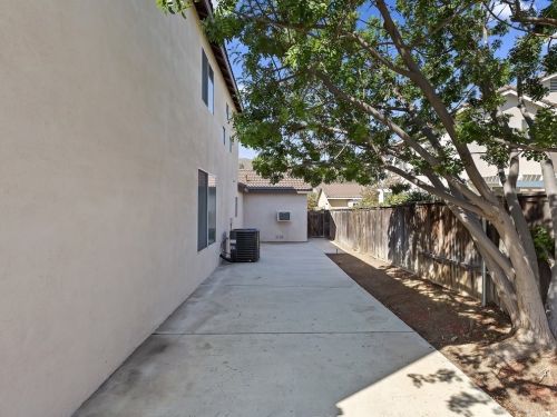 17488 Meadow Rock Dr, Riverside CA  92503-8702 exterior