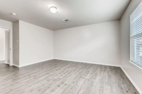 5704 Mountain Bluff Dr, Fort Worth TX  76179-7219 exterior