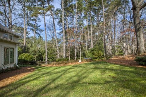 230 Cameron Rdg Dr, Atlanta GA  30328-4709 exterior