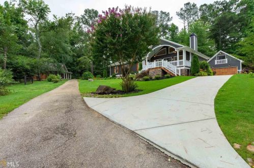 1122 Lewis Sailors Rd, Jefferson, GA 30549-2417