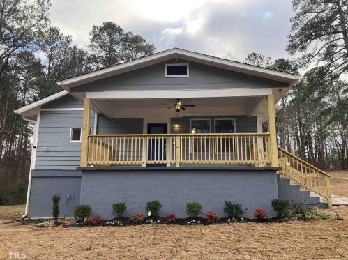 5025 Derrick Rd, Atlanta, GA 30349-1612