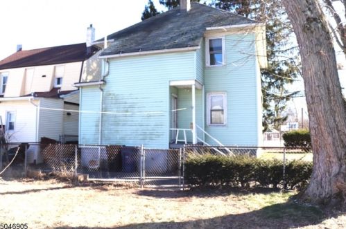 1432 3rd St, Plainfield, NJ 07063-0015