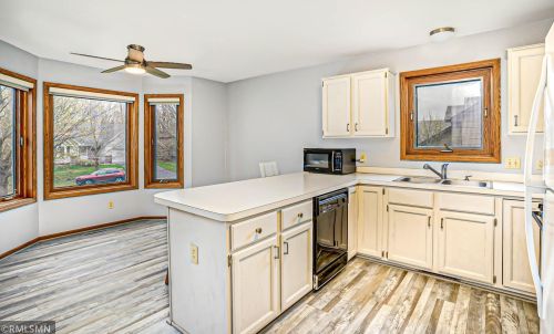 4398 Braddock Trl, Saint Paul MN  55123-1980 exterior