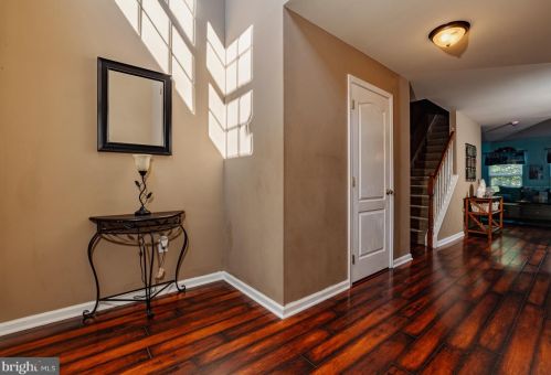 7 Wayne Ct, Blenheim, NJ 08012-4438