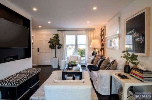 20 Hines Ave, Mahwah, NJ 07430-1125