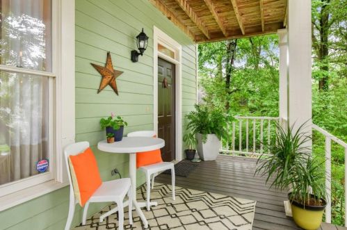 524 Broyles St, Atlanta GA  30312-3104 exterior