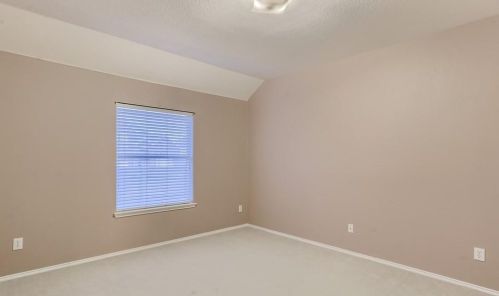 1401 Summerhill Dr, Carrollton TX 75007-6049 exterior