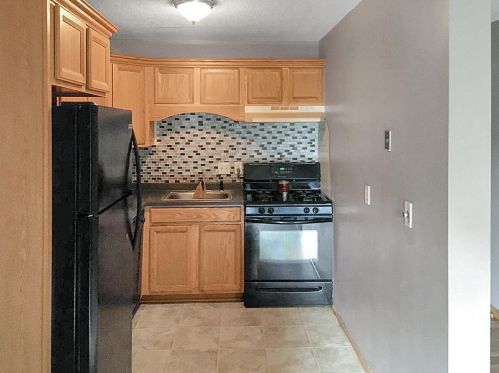 7286 72nd Ln, Minneapolis, MN 55428-1632
